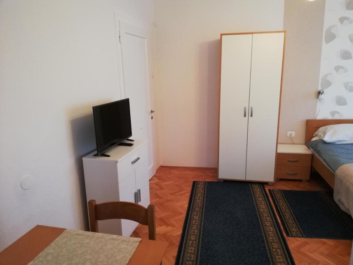 Sobe Sabec Panzió Postojna Kültér fotó