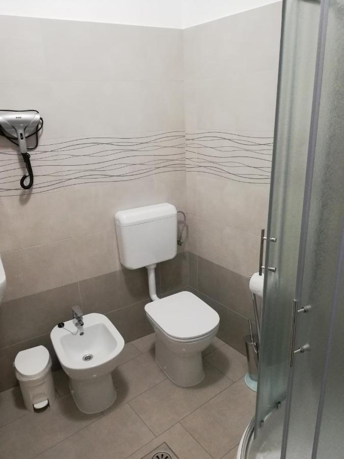 Sobe Sabec Panzió Postojna Kültér fotó